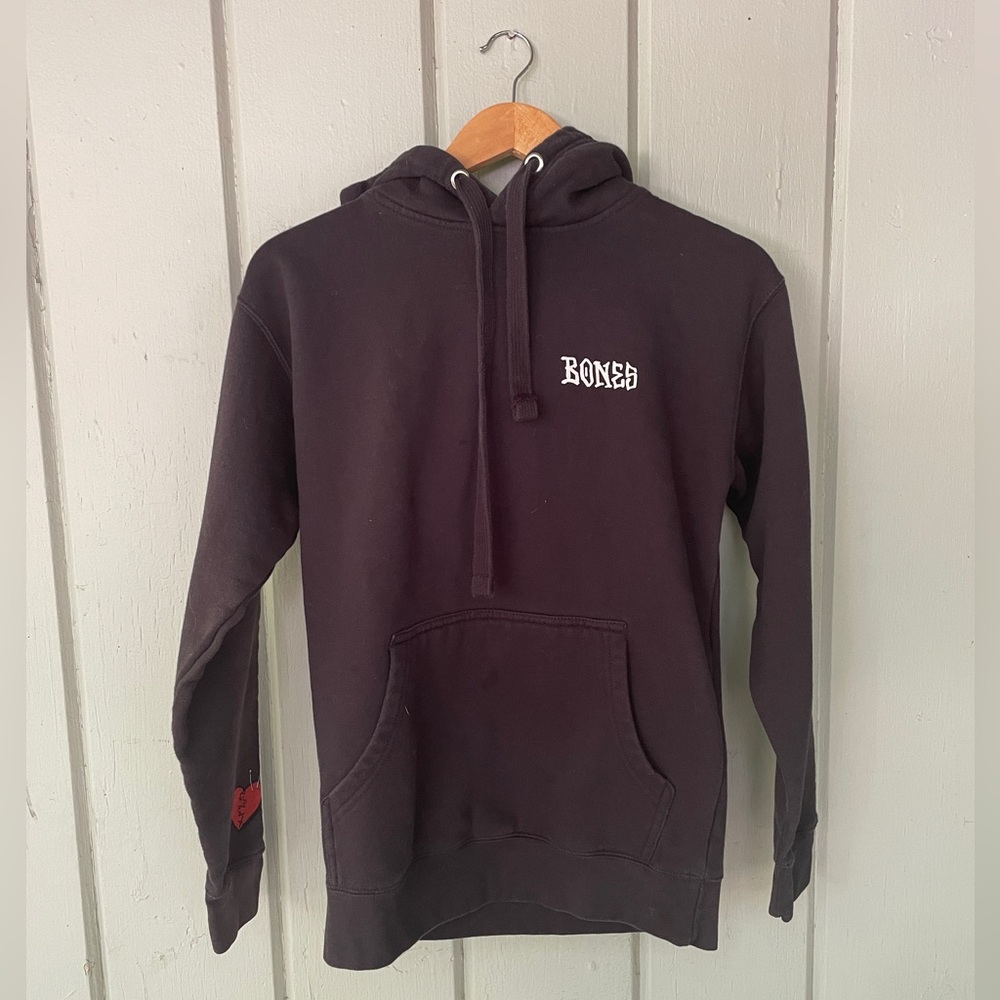 Bones skate hoodie, S